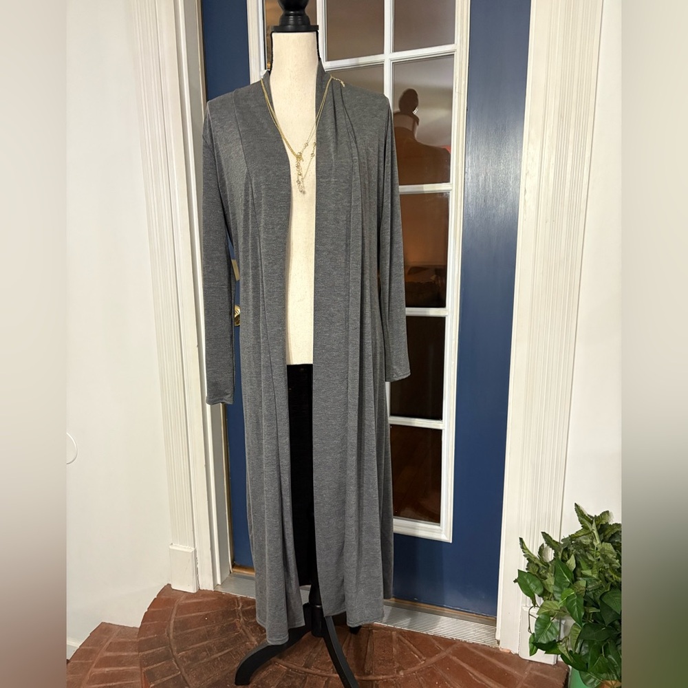 Great Feeling Gray Long  Open Front Duster Cardigan Size M/L NWOT